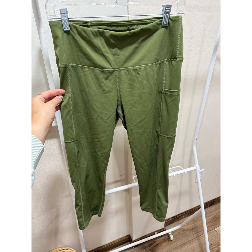 Oalka Womens High Waisted Capri Leggings Side Pockets Olive Green Large L